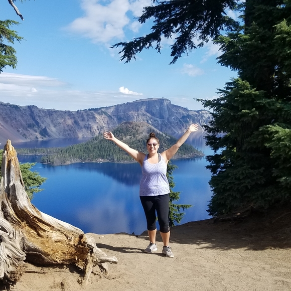 Meet your Posher, Hannah - Picture 4 of 4